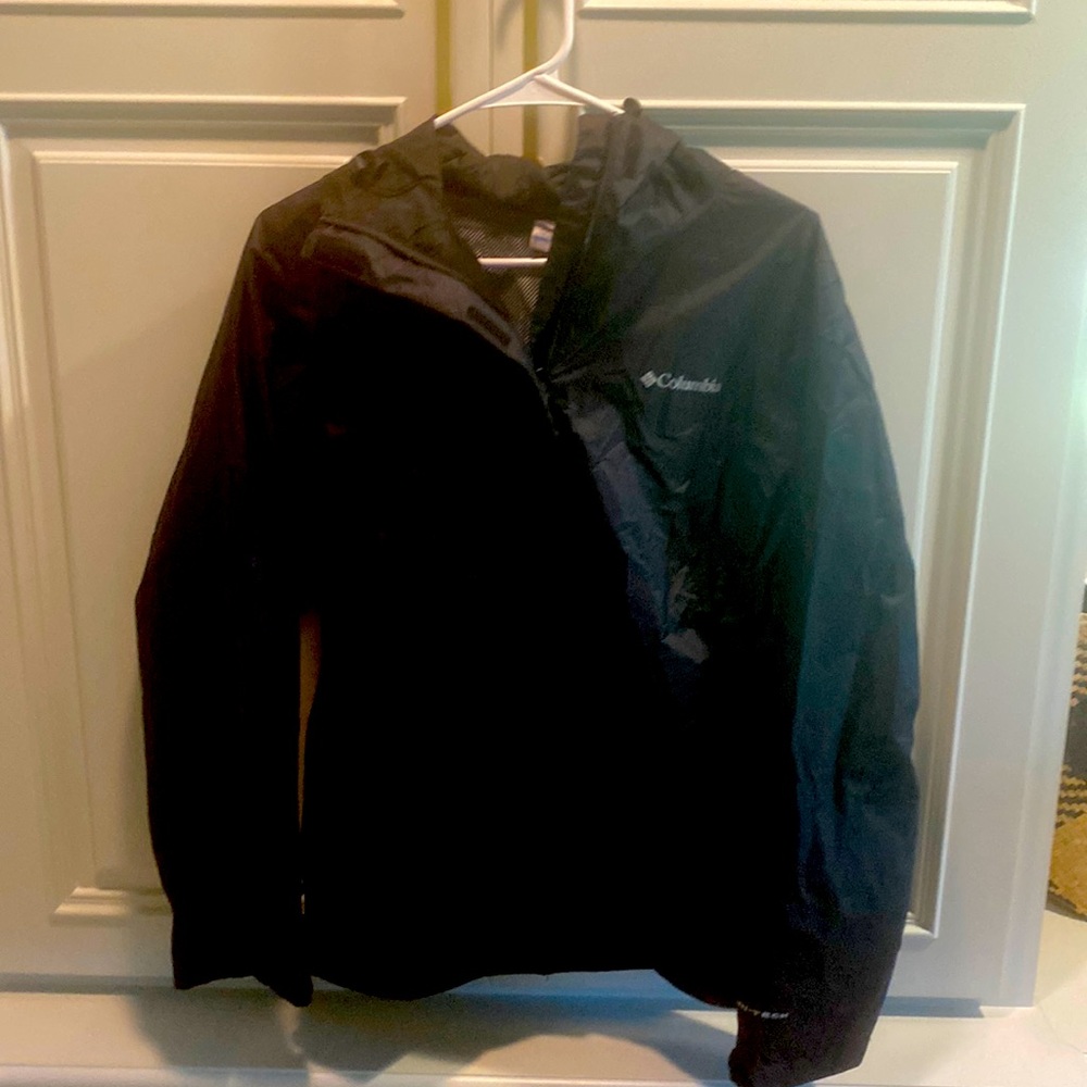 Women’s black Columbia rain jacket!